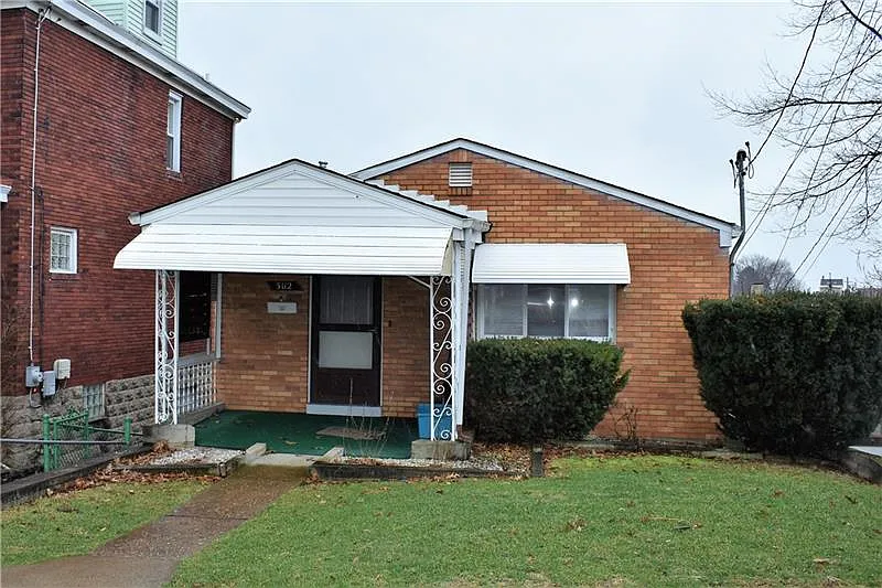 3112 Hazelhurst Ave photo 1