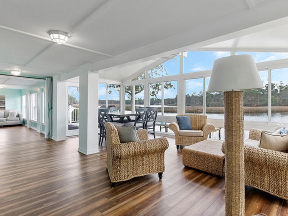 2nd image of 2750 Mercado Ave