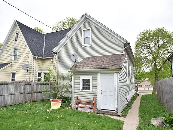 3rd image of 2753 N Pierce STREET