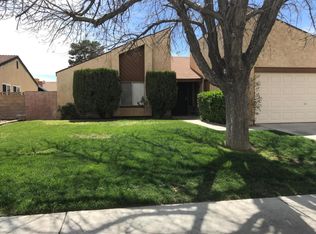 3136 Larwood Dr, Lancaster, CA 93536