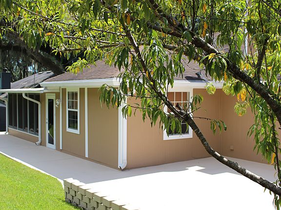 5th image of 10613 NW 60th Ter