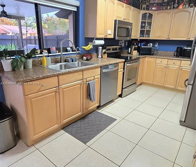 4737 SW 135th Pl #4737 — Photo 7