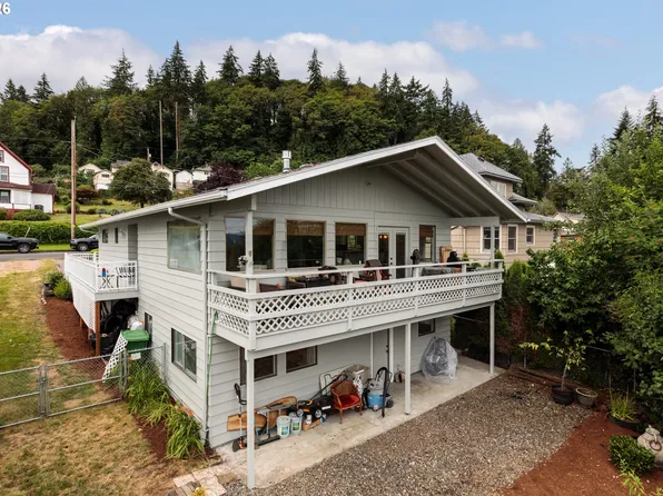 415 W D St, Rainier, OR 97048