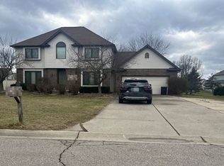 6453 Flagstone Ct, Flushing, MI 48433