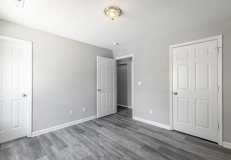 1801 S Lyerly St #MAIN HOUSE — Photo 21