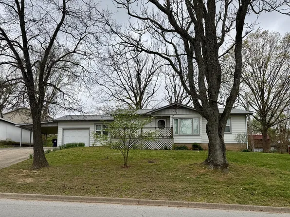 1139 Davidson Street, West Plains, MO 65775