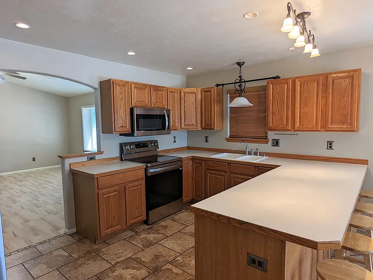 708 S Junction Ave — Photo 19