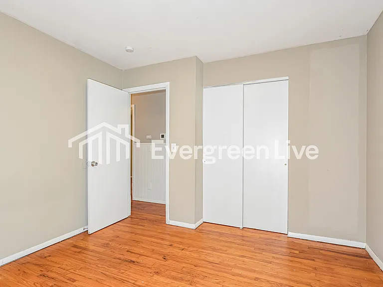 930 Lexington Park — Photo 8