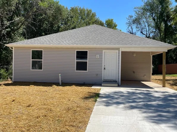 2444 N Benton Ave, Springfield, MO 65803