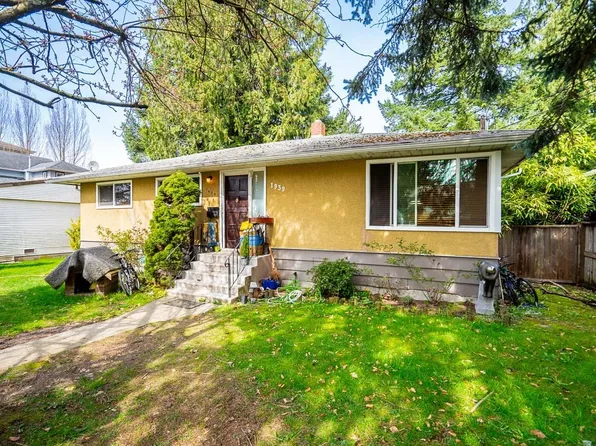 1939 Westminster Ave, Pt Coquitlam, BC V3B 1E7