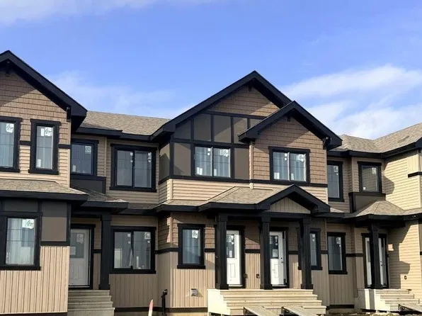 33 McLeod Ave, Spruce Grove, AB T7X 4B8