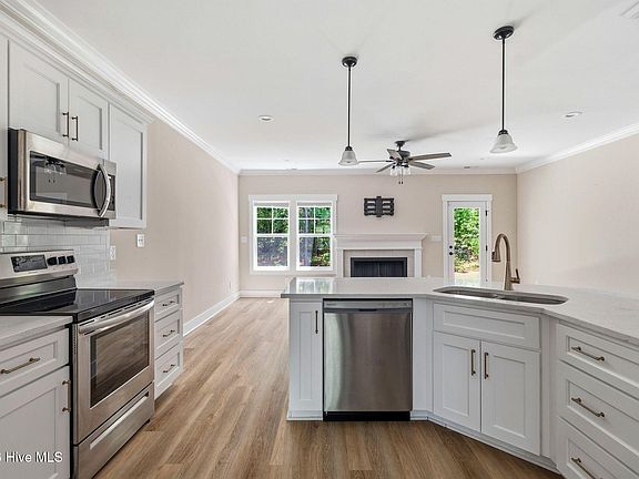 4th image of 556 Bald Eagle Drive