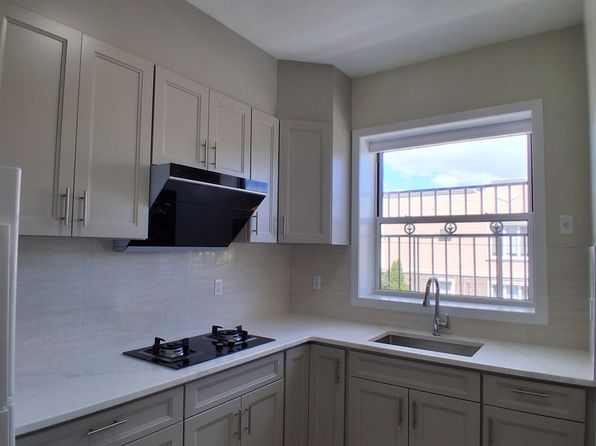 7701 15th Ave #2R