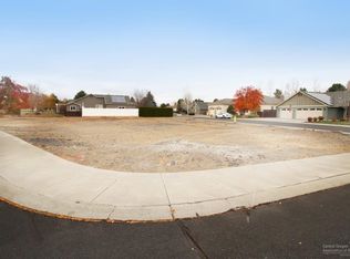 3947 SW Sam Snead Ct, Redmond, OR 97756