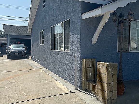 3rd image of 1535 Baypoint Ave
