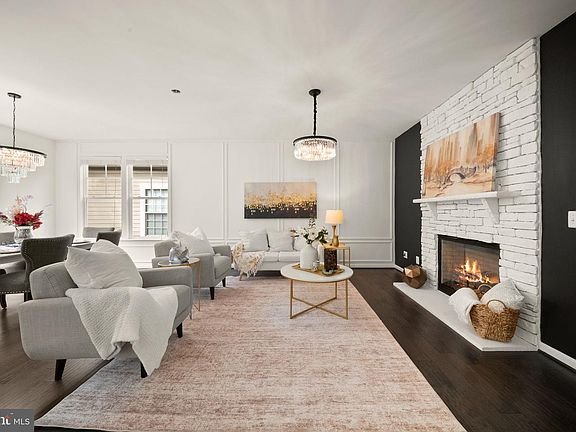 4th image of 24921 Balmoral Glen Ct