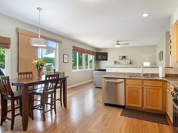 5th image of 1071 Westfield Way