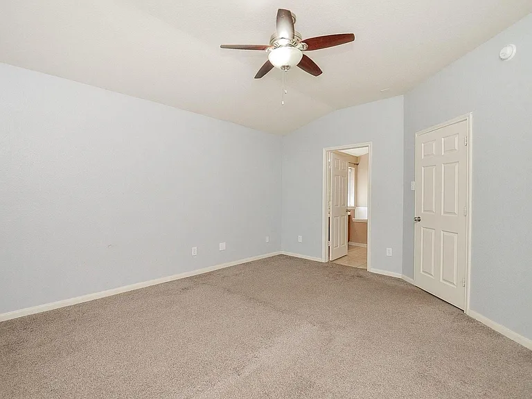 26822 Kingston Glen Ln — Photo 18