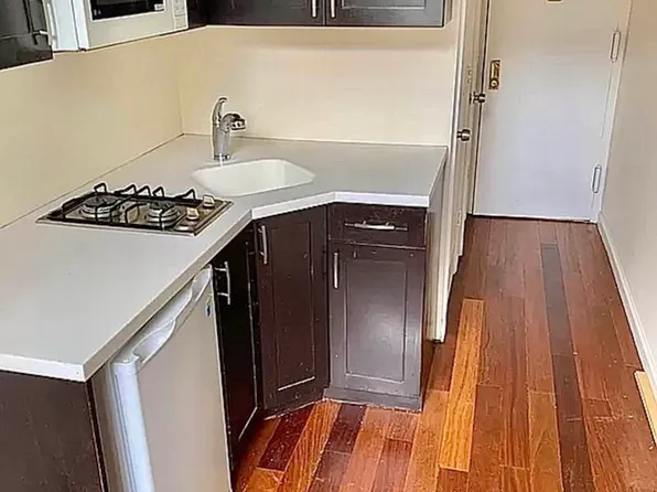 71 West 71st Street image 1 of 4