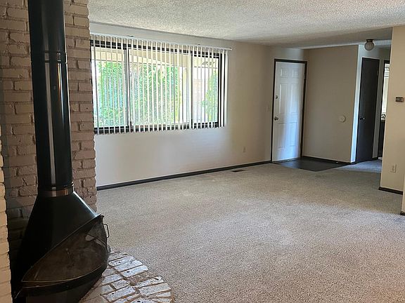 Living room with fireplace