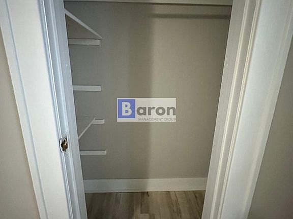 3rd image of 1026 Emerson Ave