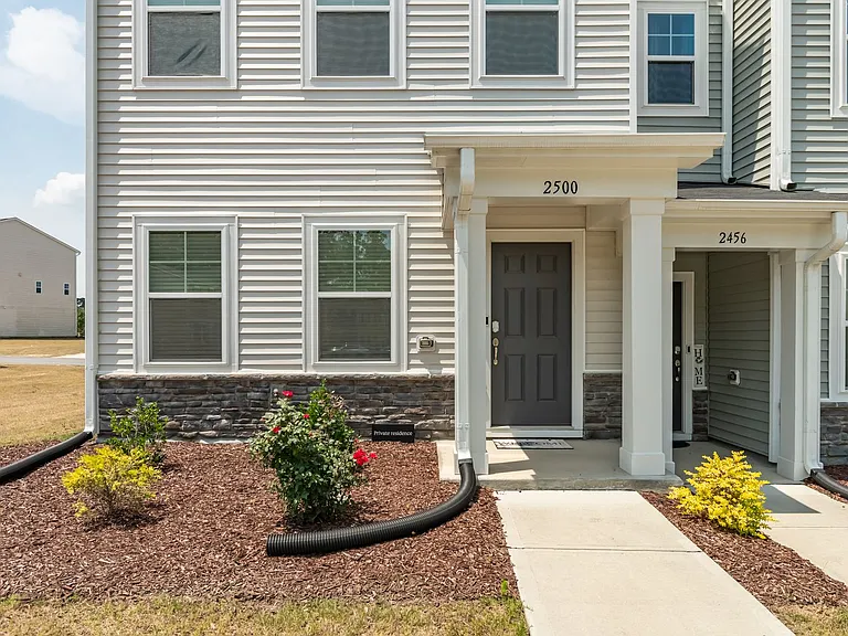 2500 Chert Ln — Photo 3