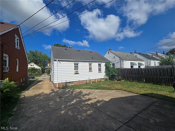 4th image of 4667 E 86th St