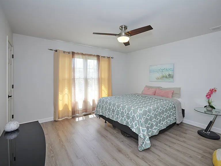 26300 W Chatham Dr — Photo 36