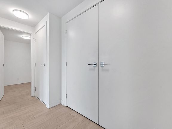 3rd image of 1471 Hunter St #408
