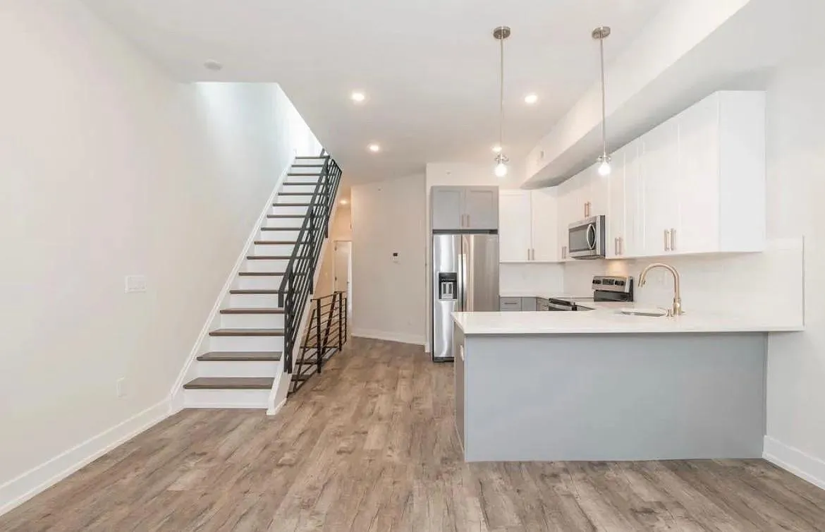 3 bed, 1126 sqft, $1,957 — Photo 1