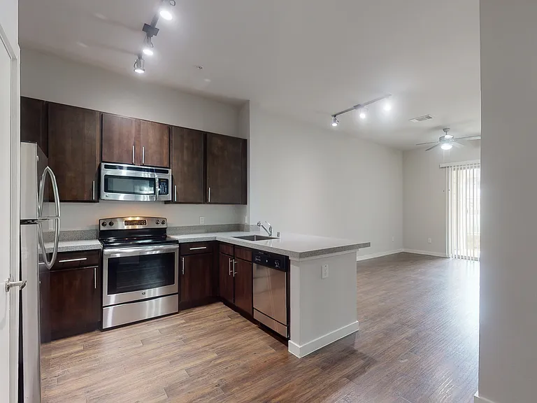 The District At Cypress Waters - Parson's Green — Photo 500
