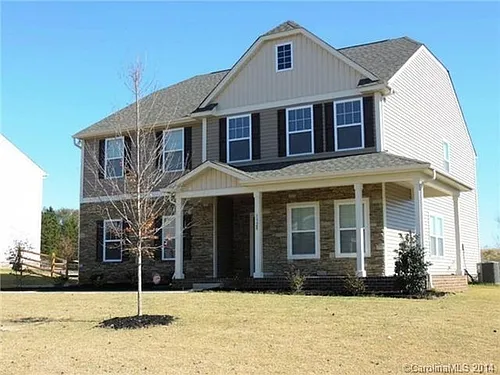 1328 Shaw Ave Photo 1