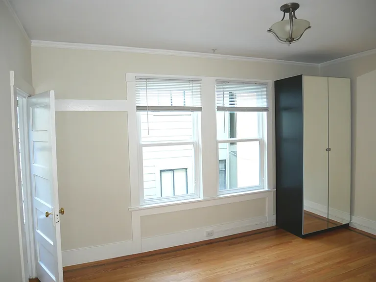 1418 Larkin St #12 — Photo 8