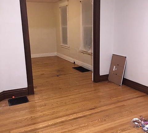3rd image of 220 N Sugar St
