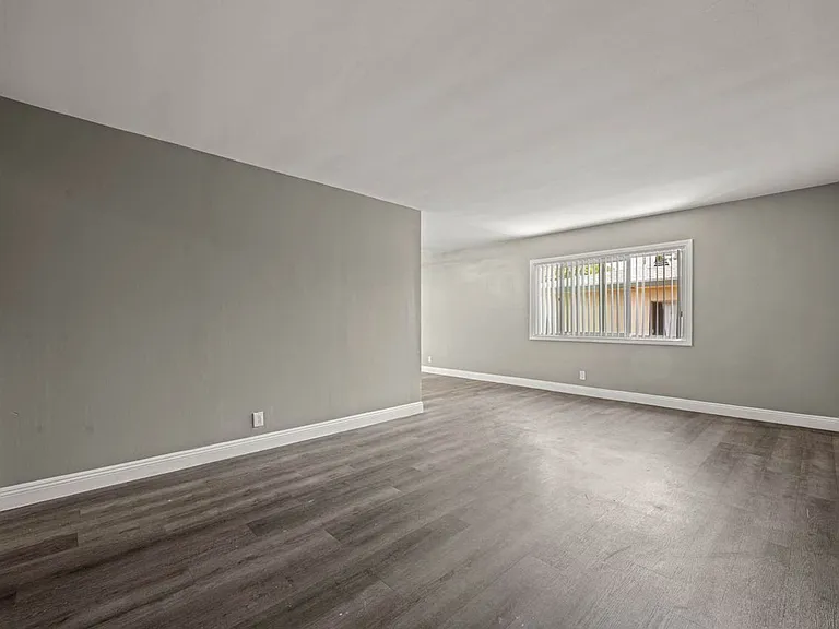 4018 & 4024 S Gelber Pl — Photo 10