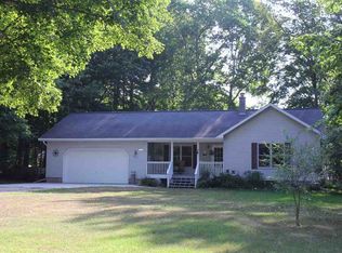 E9299 Shannon Dr, Munising, MI 49862
