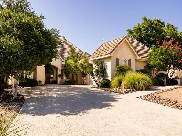 3520 La Cumbre Dr, Kerrville, TX 78028
