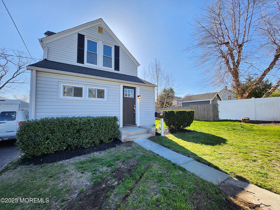 2nd image of 31 Howland Place