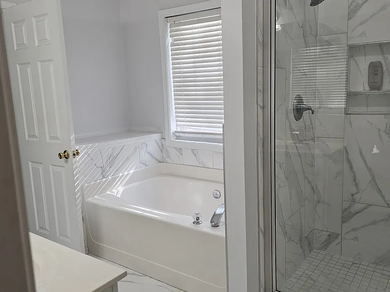 340 Circle Rd — Photo 9
