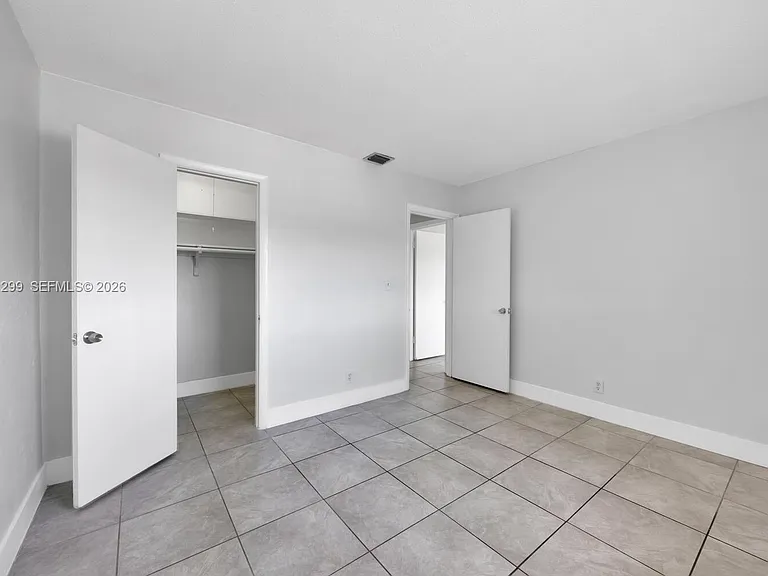 510 SE 12th Ct #6 — Photo 11