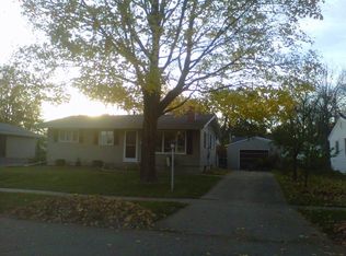 1421 Spruce St, Iowa City, IA 52240