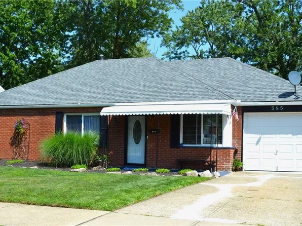 585 Birch Dr, Euclid, OH 44132