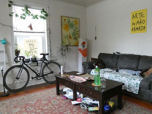 2nd image of 4700 Cedar Ave #1F