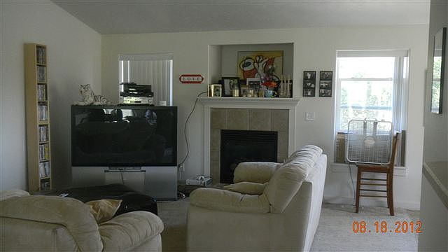 2nd image of 8414 N Palm Pl