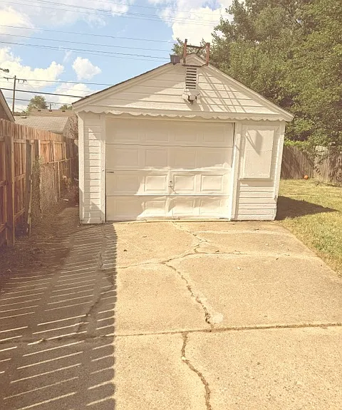 16209 Tacoma St — Photo 30
