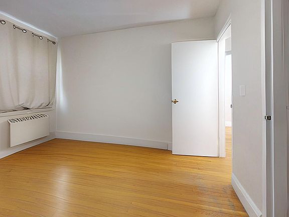 5th image of 465 Arborway