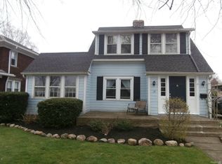 121 Sanford Pl, Erie, PA 16511