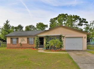 2950 Northland Rd, Mount Dora, FL 32757