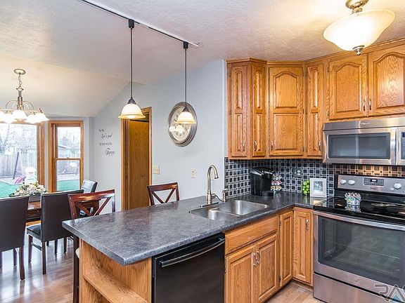 3rd image of 3809 E Marson Dr