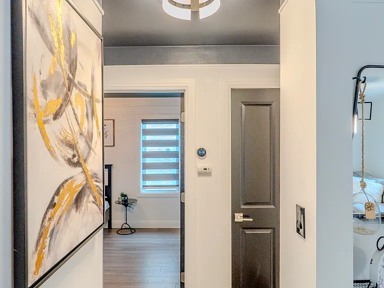 1328 McLean Ave — Photo 8
